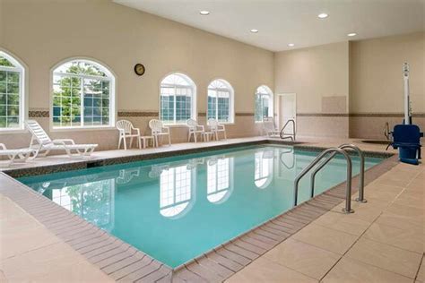 hotels in rosedale md.